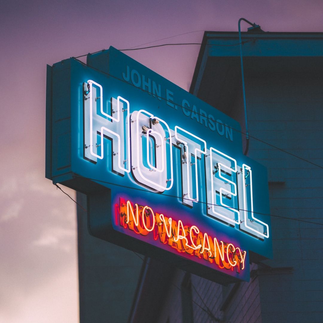 The ultimate guide to increasing direct bookings from social media for hotels